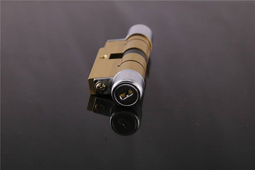 聂荣24小时上门开锁公司